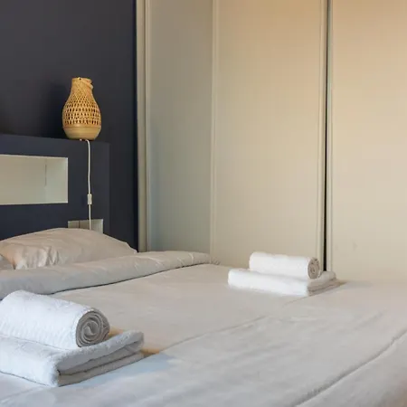 Cosy & Charming 1bd For 4 - Les Buttes Chaumont Párizs
