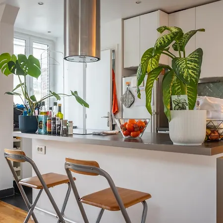 Cosy & Charming 1bd For 4 - Les Buttes Chaumont Apartman Párizs